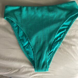 Hi cut bikini bottoms